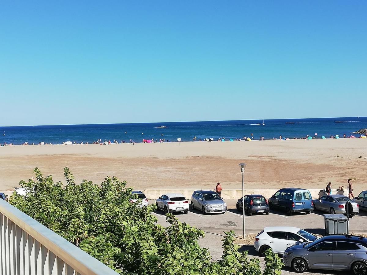 Superbe Appartement Avec Vue Sur Mer Et Port, Parking Prive Saint-Pierre-la-Mer  Exterior foto