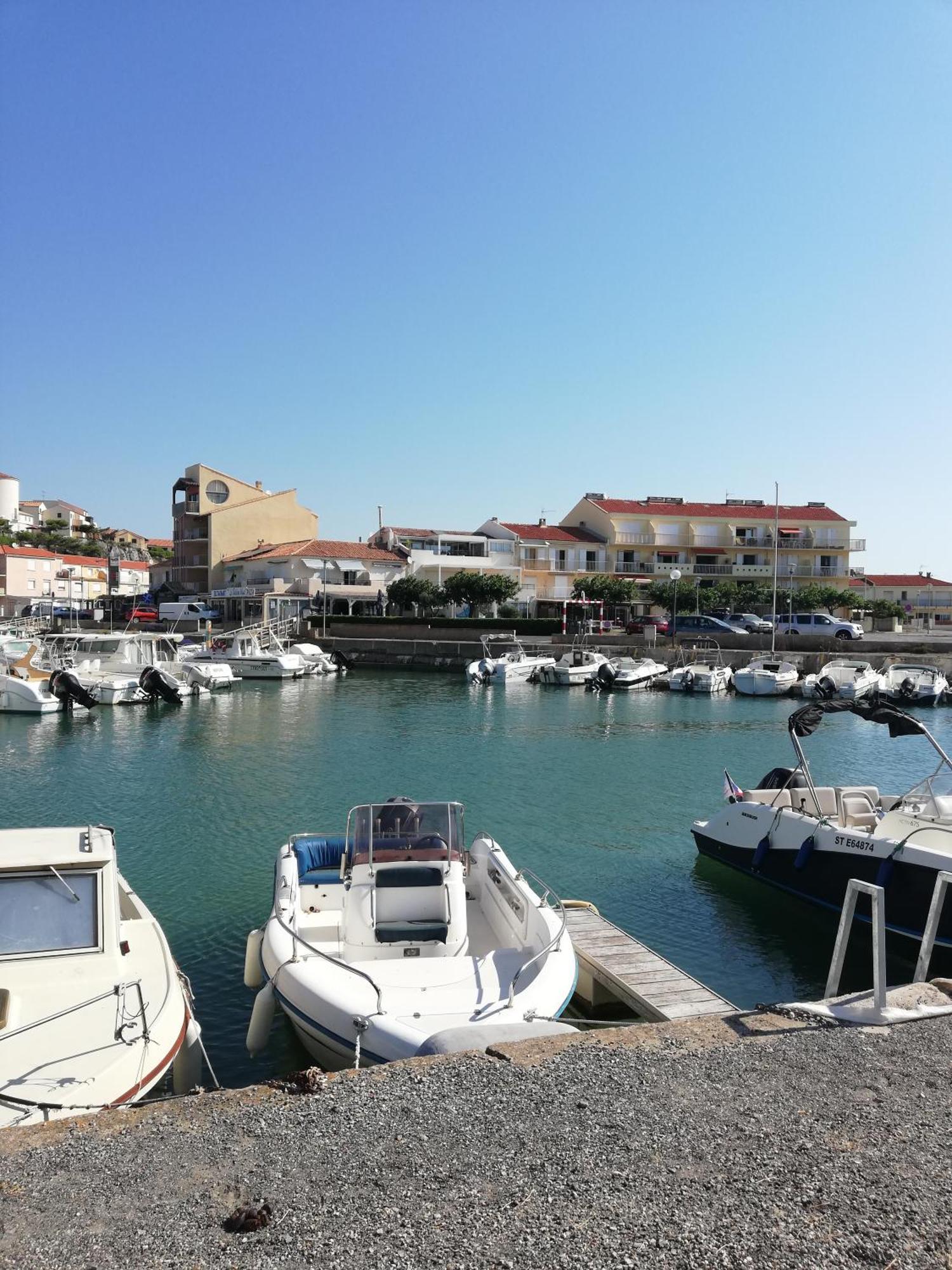 Superbe Appartement Avec Vue Sur Mer Et Port, Parking Prive Saint-Pierre-la-Mer  Exterior foto